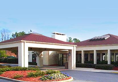 Courtyard Atlanta Northlake Hotel