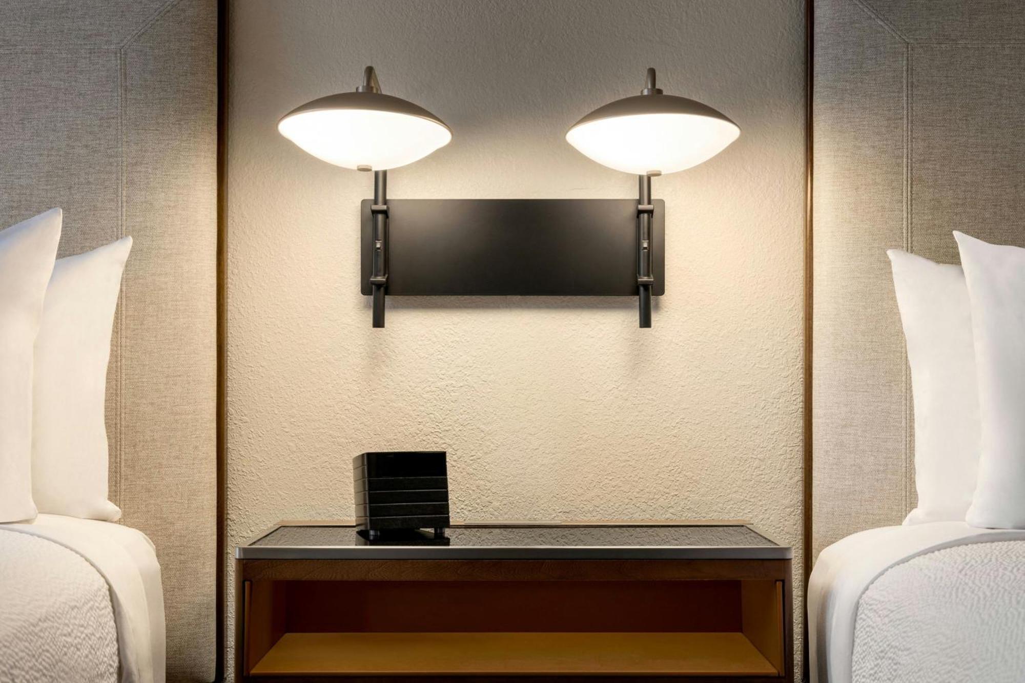 Courtyard Atlanta Northlake 3*