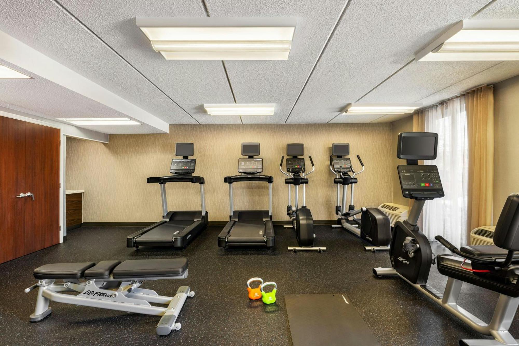 Courtyard Atlanta Northlake 3* Tucker