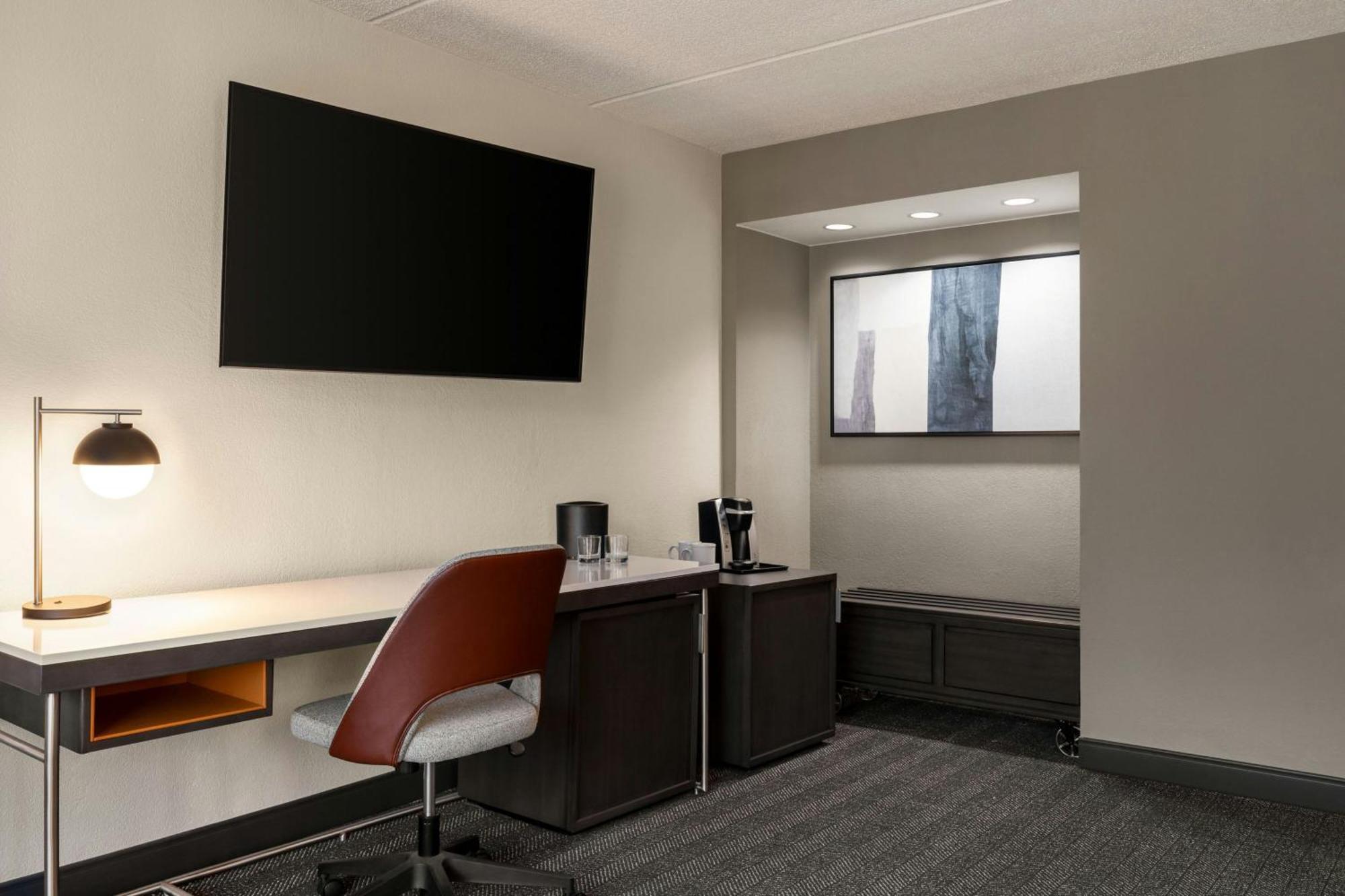 Courtyard Atlanta Northlake 3* Tucker
