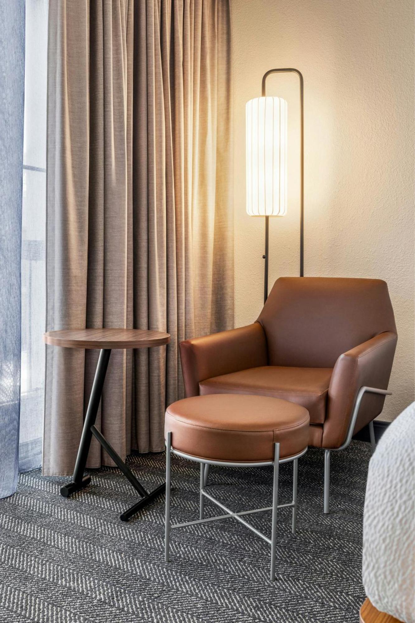 Hotel Courtyard Atlanta Northlake 3*
