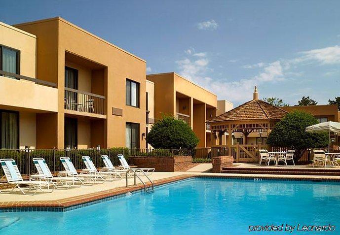 Courtyard Atlanta Northlake 3* Tucker