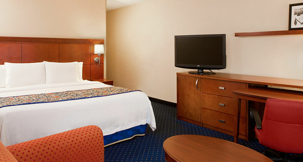 Courtyard Atlanta Northlake Hotel